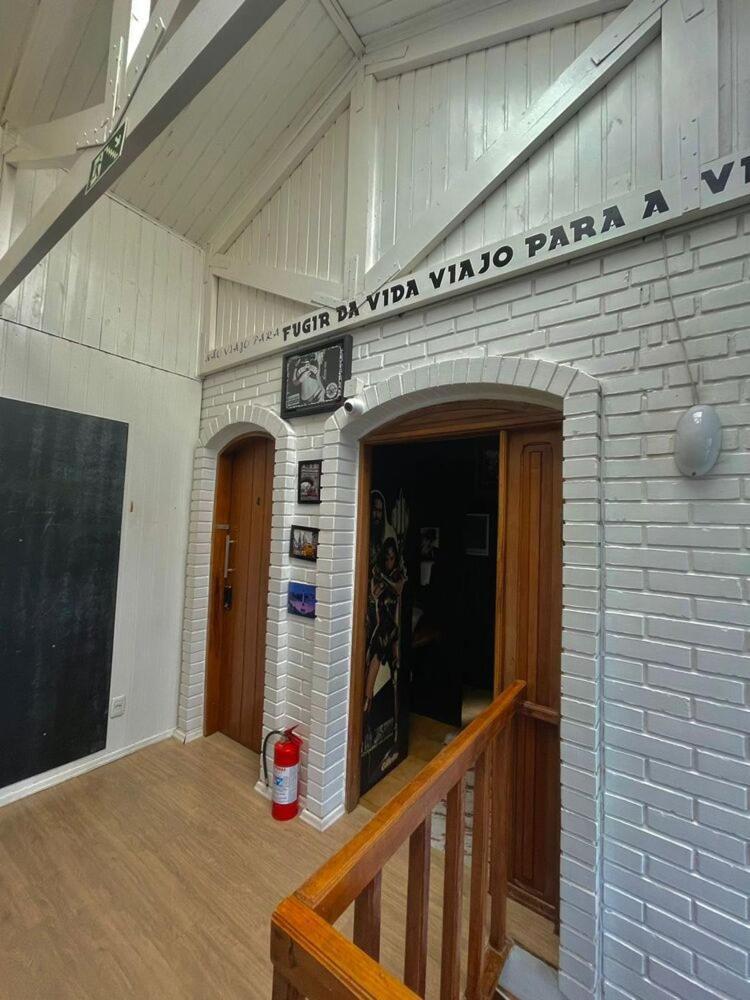 Casa Do Rogerio Hostel 카시아스두술 외부 사진