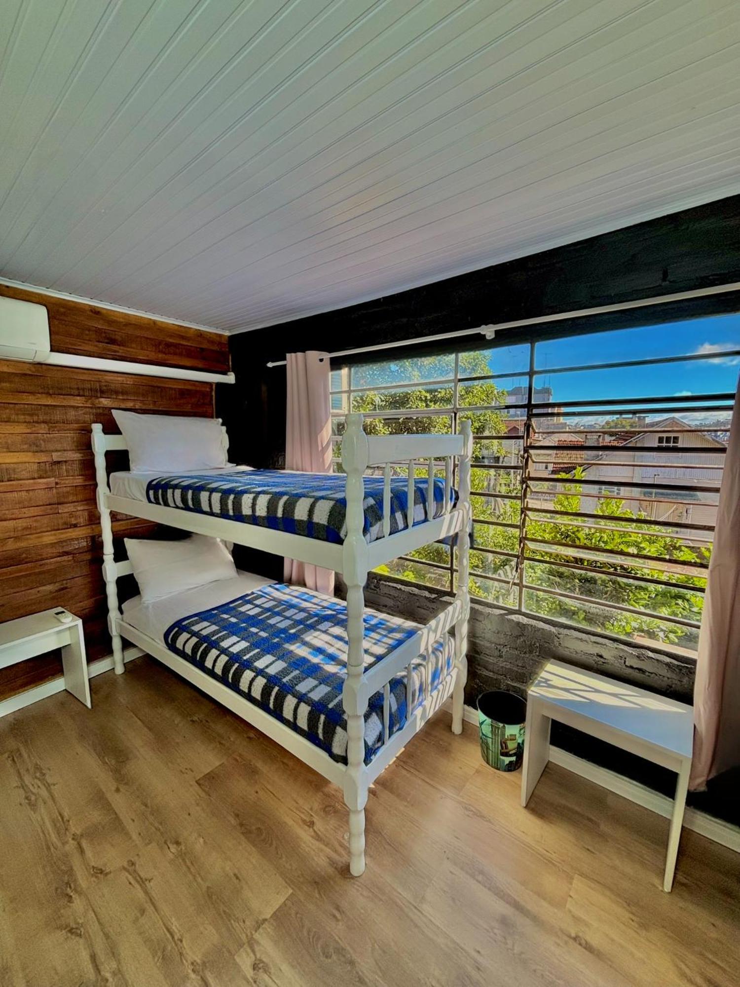 Casa Do Rogerio Hostel 카시아스두술 외부 사진