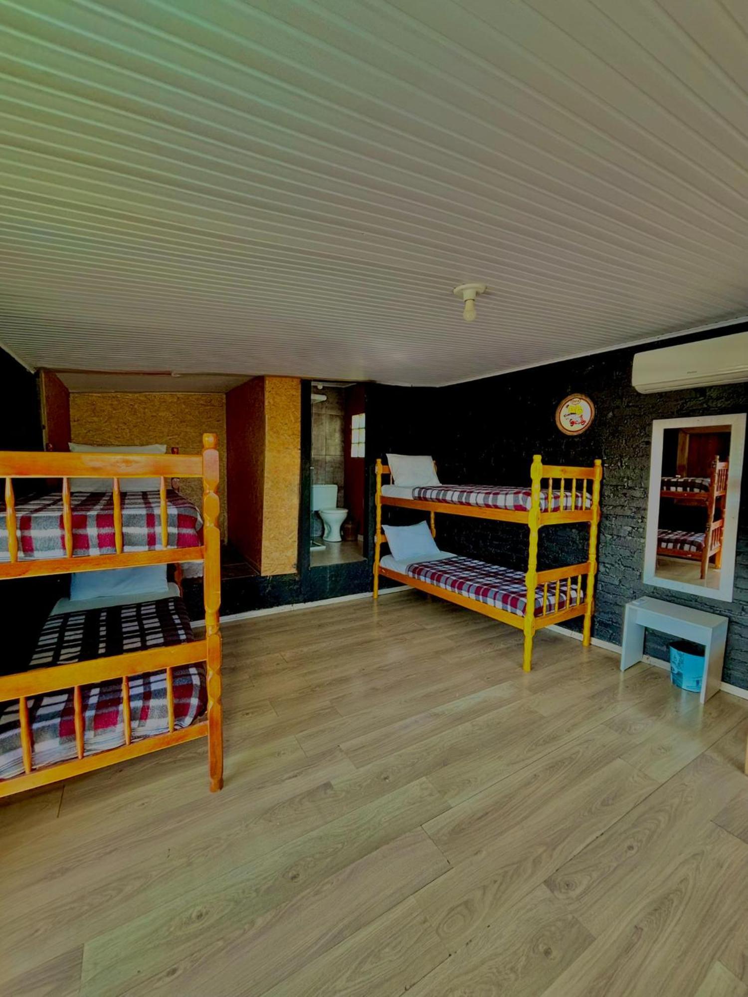 Casa Do Rogerio Hostel 카시아스두술 외부 사진